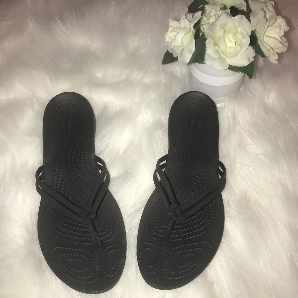 Crocs black flip flop sandals size 10